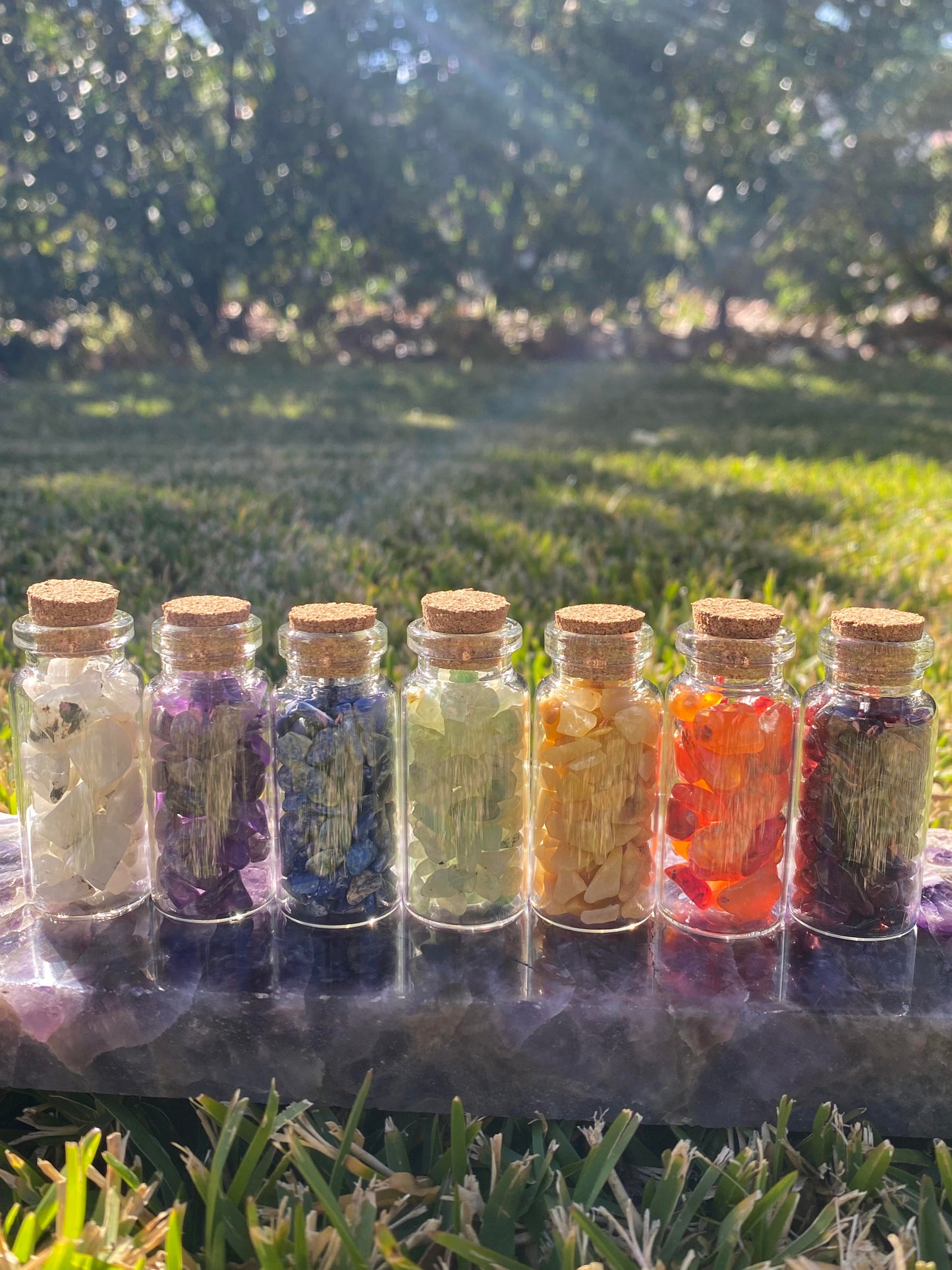 7 piece Chakra crystal chips mini glass wishing bottles pack garnet carnelian yellow aventurine green lapis lazuli amethyst rainbow moonstone clear quartz crystal Sydney Ryde Australia free gift