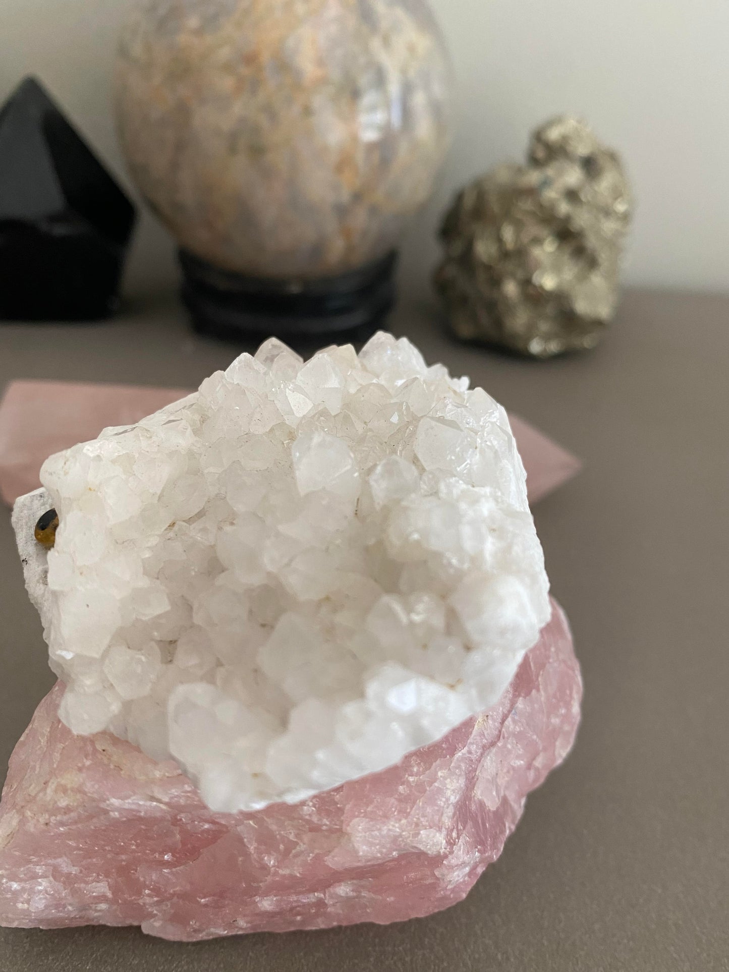 Clear Quartz Hedgehog cluster mini | 105 grams - 6.0cm