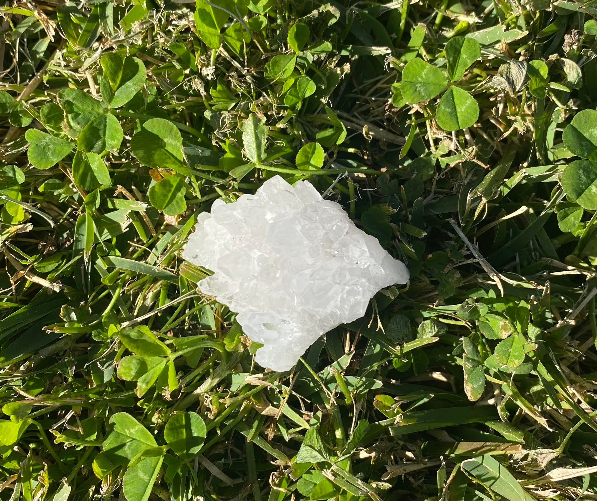 Clear quartz cluster crystal raw Small 30 grams rock specimen mineral Feng Shui crystal shop business Ryde Sydney Australia healing stone