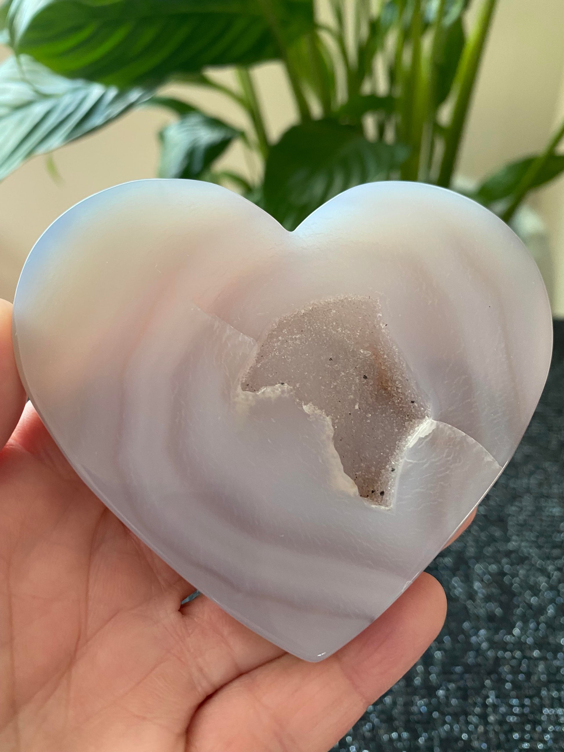 Heart Agate crystal hand carving polished raw rock specimen mineral Feng Shui crystal shop business Ryde Sydney Australia healing stone love 2a