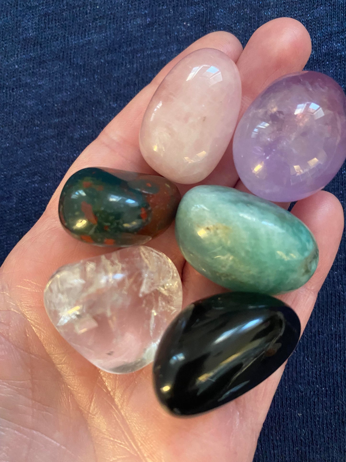 Pisces astrology star sign amazonite rose clear quartz amethyst bloodstone tourmaline free gift healing crystal business store