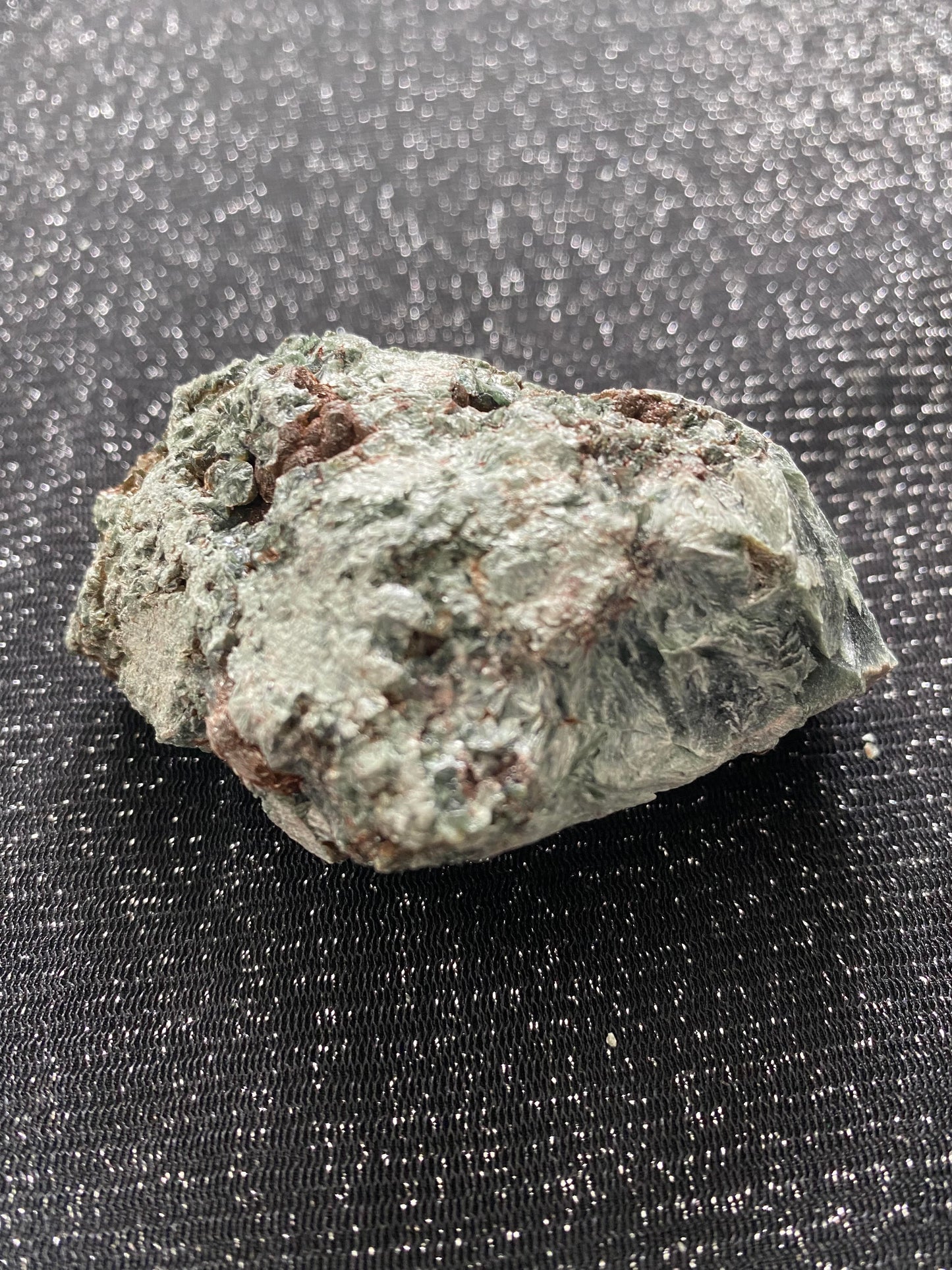 Seraphinite Siberian raw rock | 153 grams