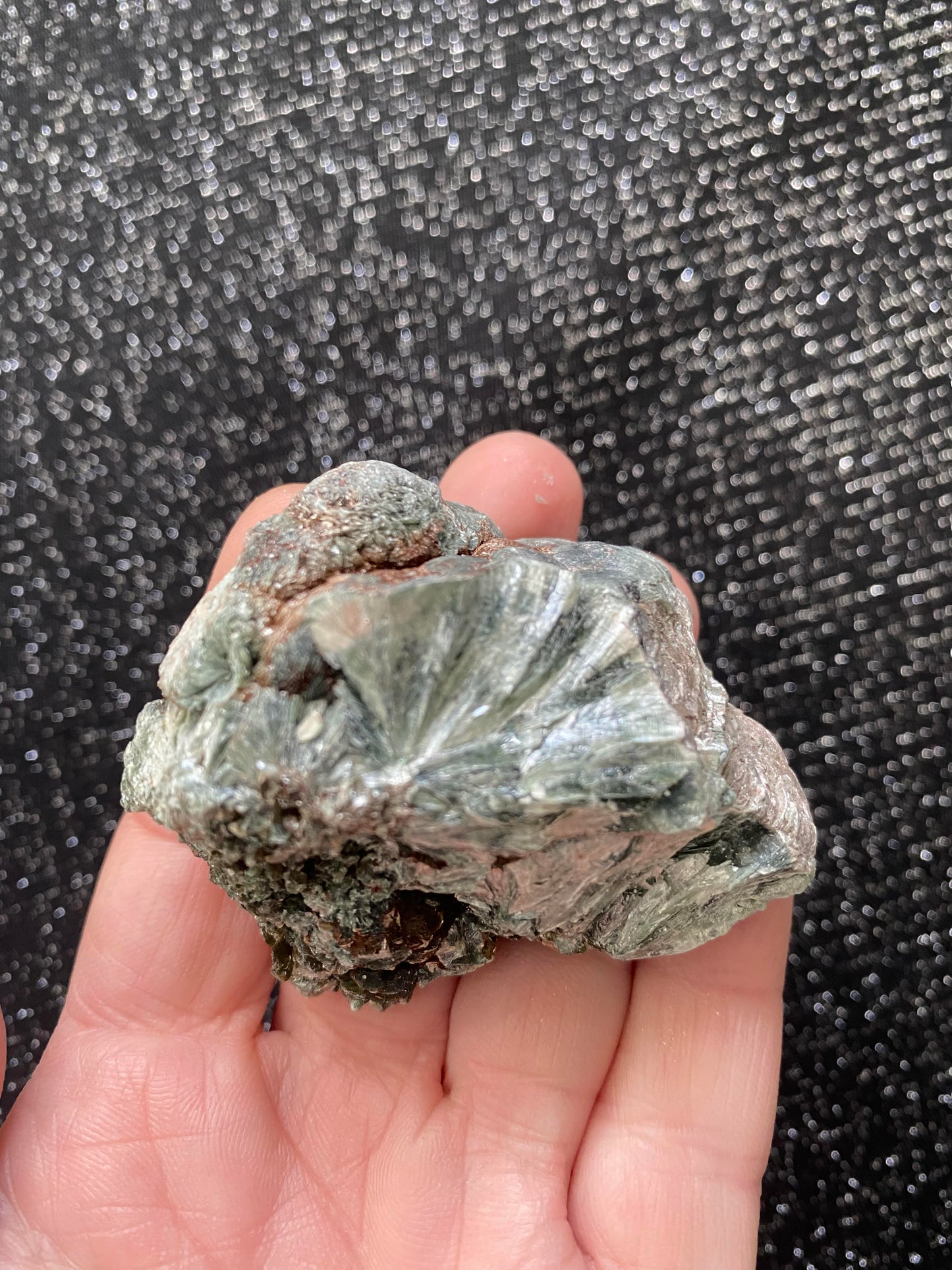 Seraphinite Siberian raw rock | 81 grams