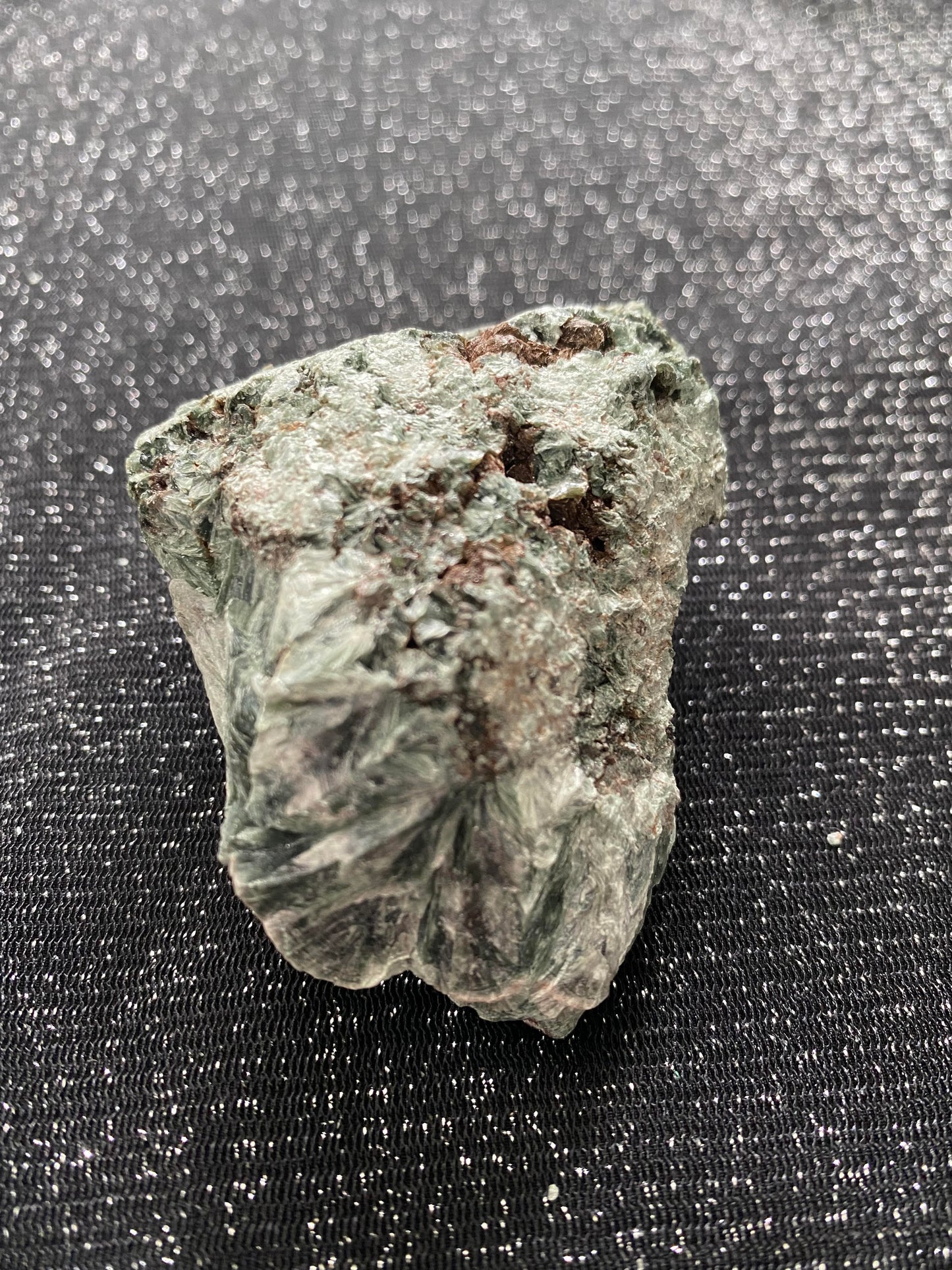 Seraphinite Siberian raw rock | 81 grams