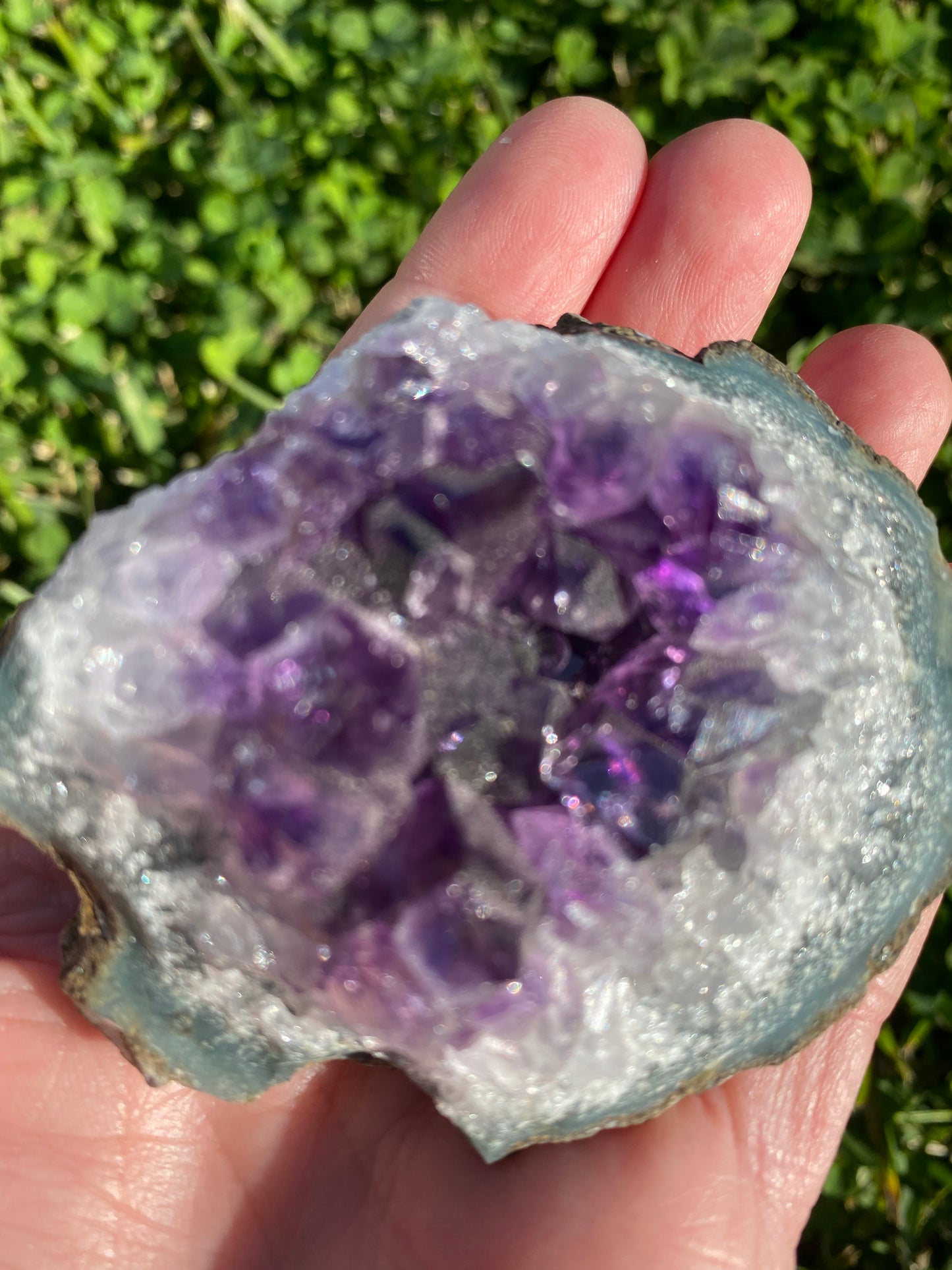 Amethyst small cluster geode | 158 grams